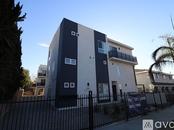 2nd image of 6926 Morella Ave #2-4-5