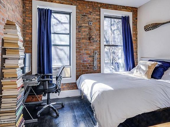 4th image of 113 Christopher St APT 32