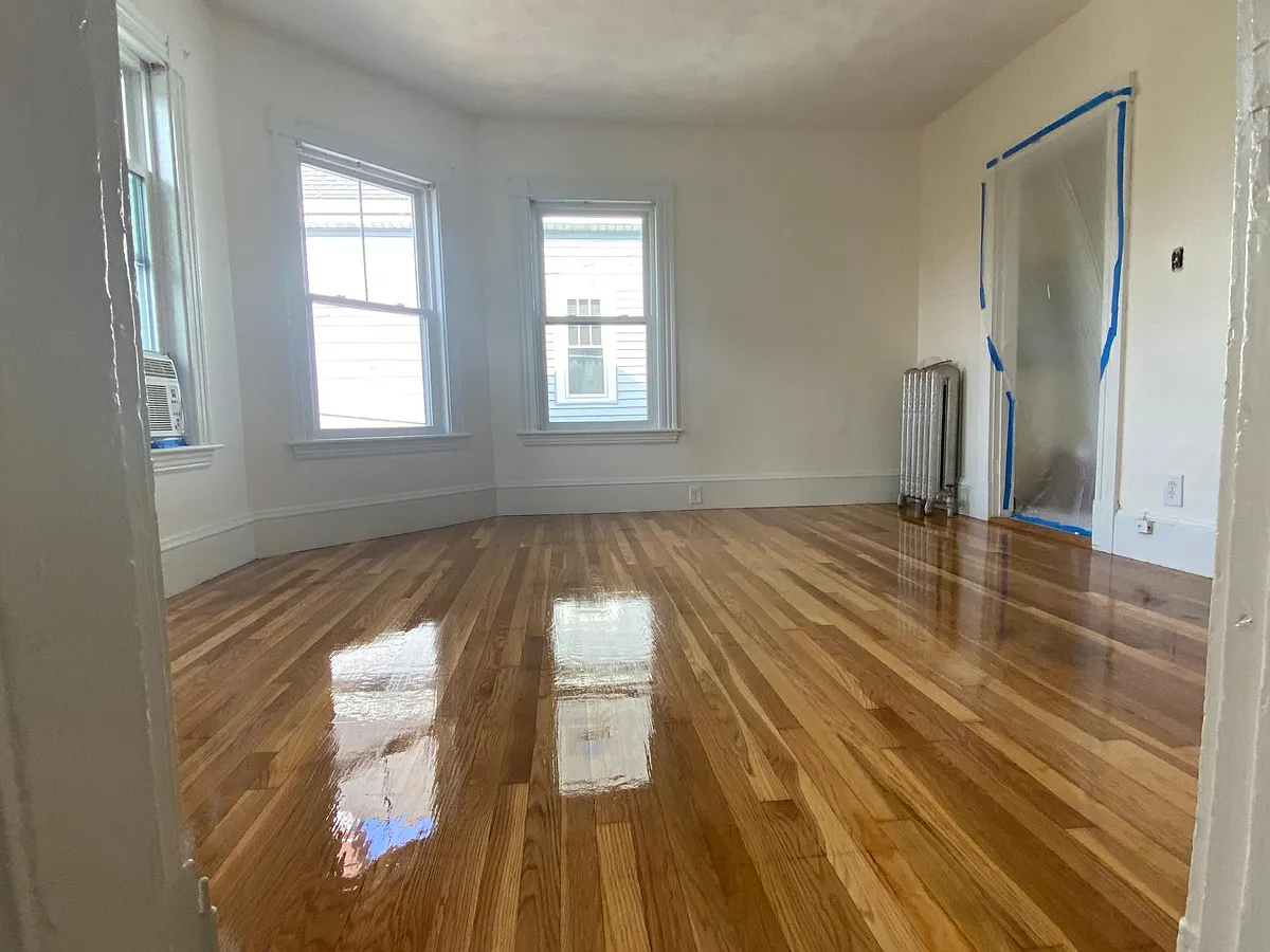 Building Photo - 154 Washington St #2