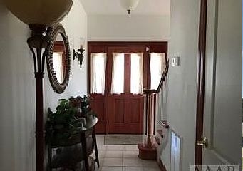 foyer/entry