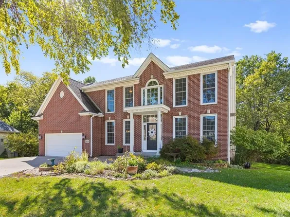 8216 N Michigan Ct, Kansas City, MO 64118