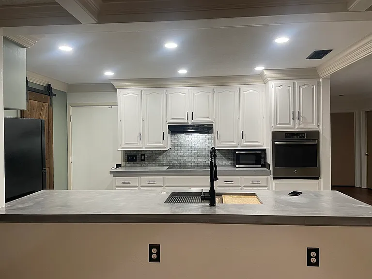 602 Taylor Ct — Photo 6