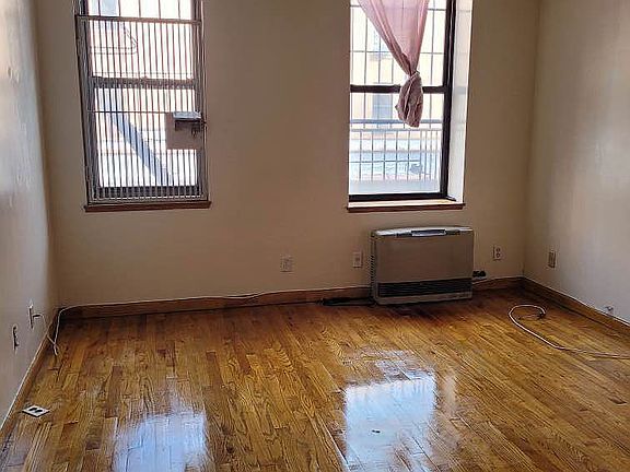 2nd image of 2179 3rd Ave APT 2A