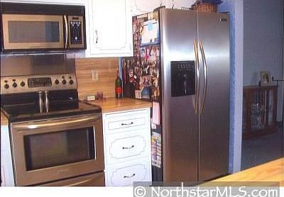 4th image of 7064 Candlewood Cir N