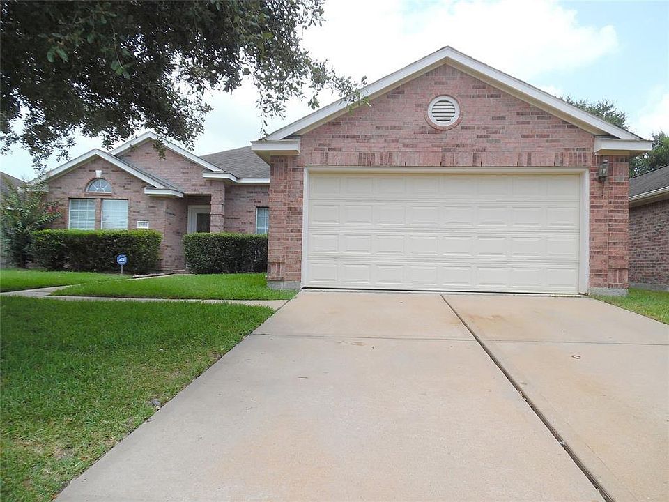 1st image of 19938 Upland Creek Dr