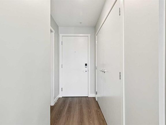 4th image of 301 E 10th St NW #201