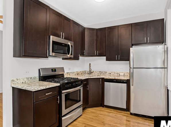 2146 W Berteau Ave APT 3W