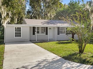 2803 Parr Ct E, Jacksonville, FL 32216