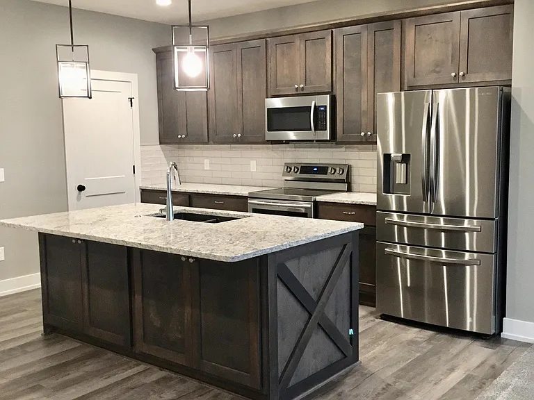 5802 Thompson Creek Blvd — Photo 1