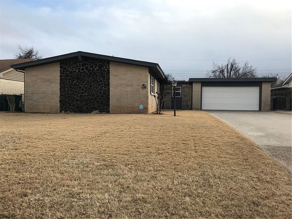 1st image of 412 SW 62nd St
