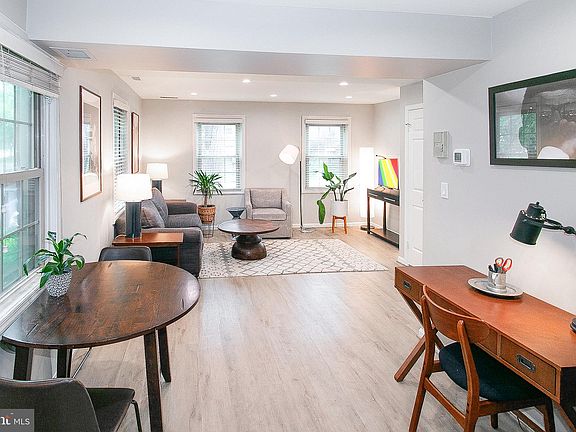 4th image of 1311 E Abingdon Dr APT 2