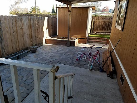 5th image of 471 Los Encinos Ave #471