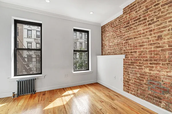 Rented by Compass | media 10