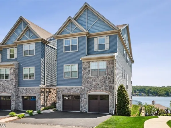 401 Mariners Pointe, Hopatcong Boro, NJ 07843