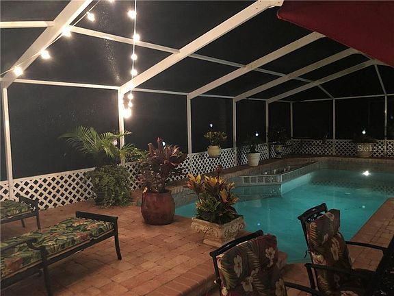 3rd image of 9731 Bay Colony Dr