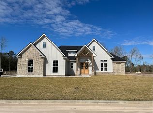 215 Oakwood Dr, Lumberton, TX 77657