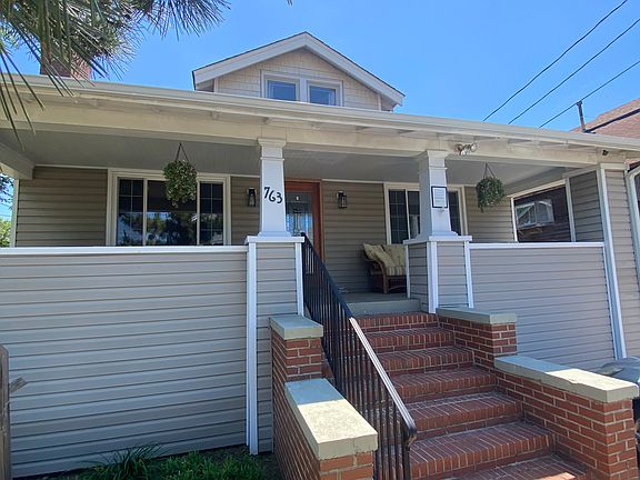 3rd image of 763 W Ocean View Ave