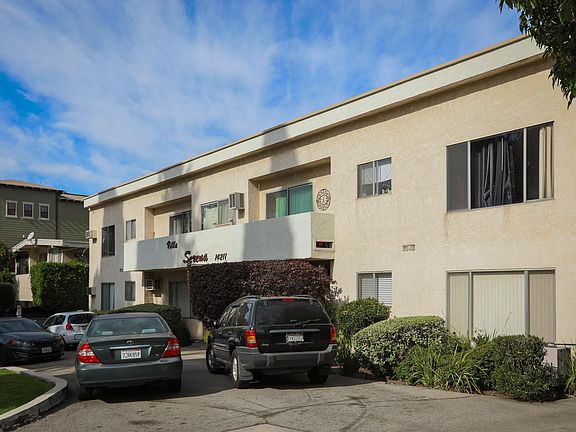 3rd image of 14211 Dickens St APT 2