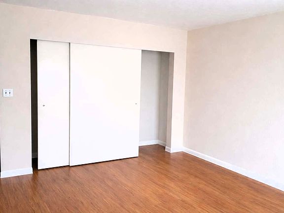 3rd image of 1320 N San Gabriel Ave #1