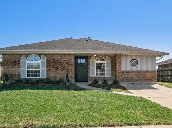 4843 Charmes Ct, New Orleans, LA 70129