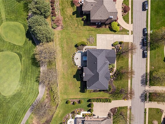 2nd image of 8030 Sherwood Dr