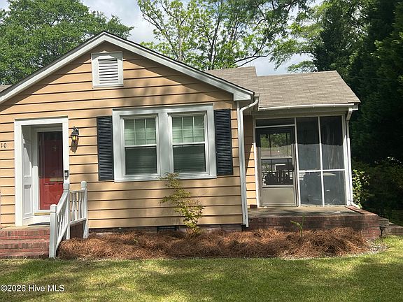 3rd image of 310 S Howard Circle