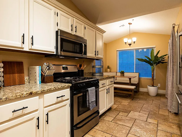 10371 E Davenport Dr — Photo 22