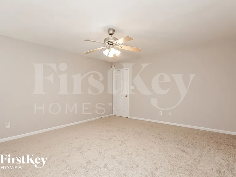 5633 Waverly Lynn Ln — Photo 6