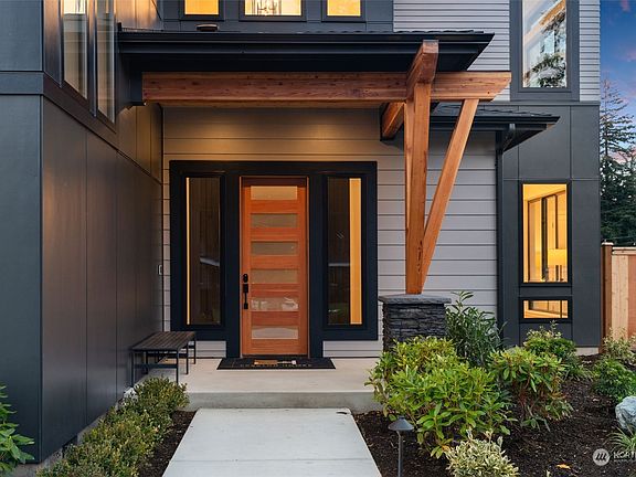 2nd image of 2570 155th Avenue SE