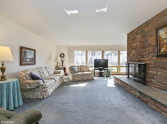 3rd image of 4717 Franklin Ave