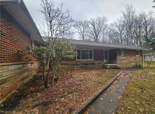 3015 Rockefeller Rd, Willoughby Hills, OH 44092