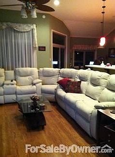 4th image of 605 Redwood Dr