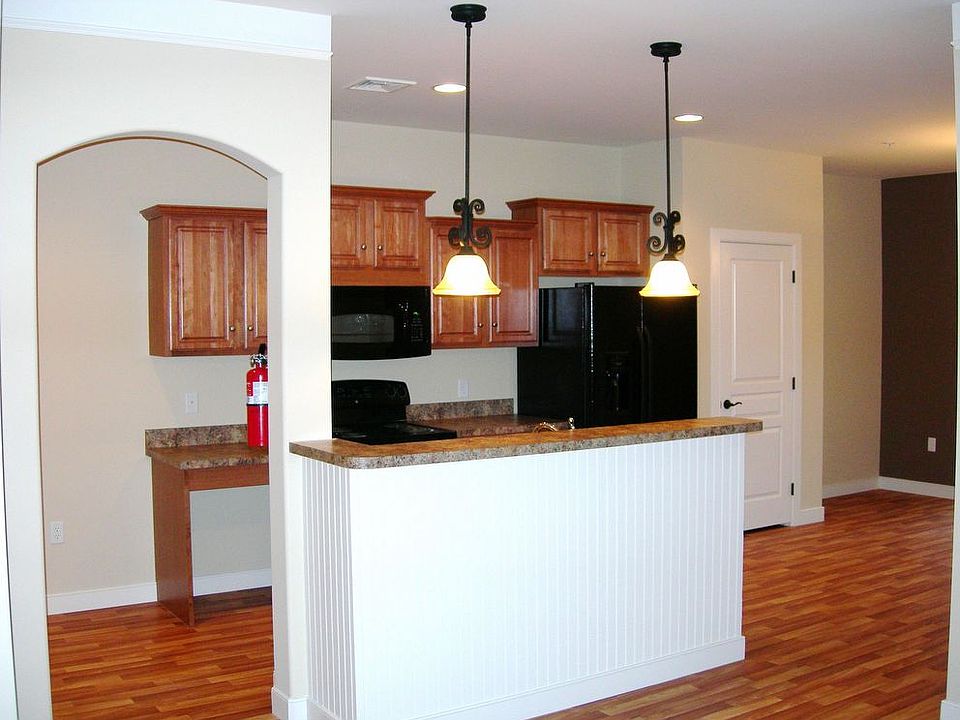2nd image of 40 Stonecreek Ct