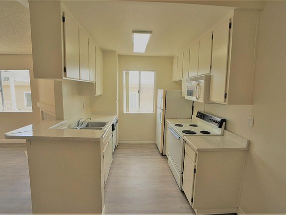 5th image of 4143 Hamilton St #6
