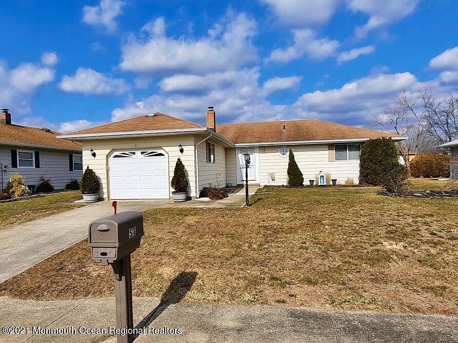 1st image of 51 Port Royal Dr