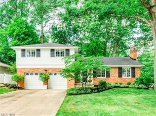 2280 27th St, Cuyahoga Falls, OH 44223