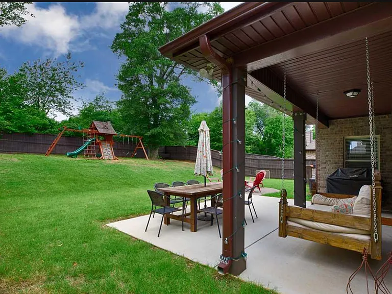 7709 N Catawba Cir — Photo 21
