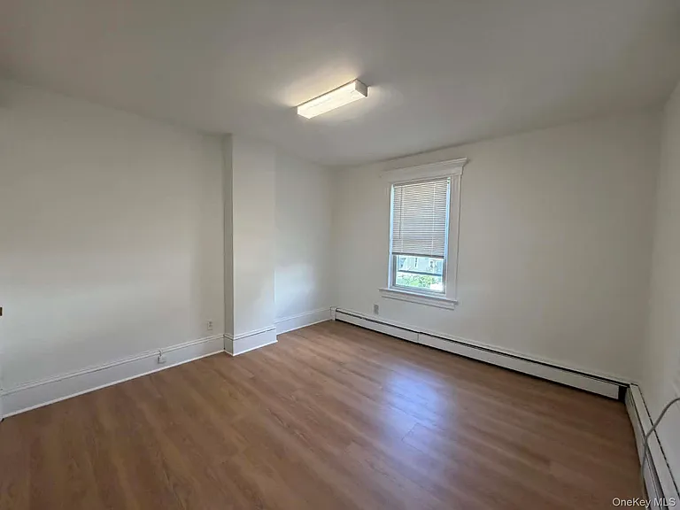 37 Riverside Dr #B — Photo 9