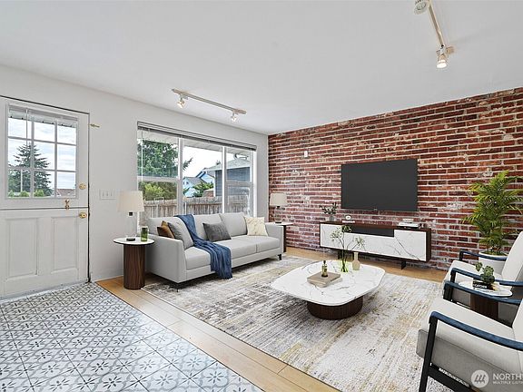 5th image of 4988 32nd Street NE
