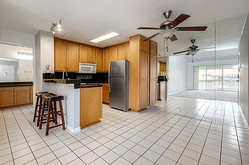 4600 Lamont St #301 Photo 1
