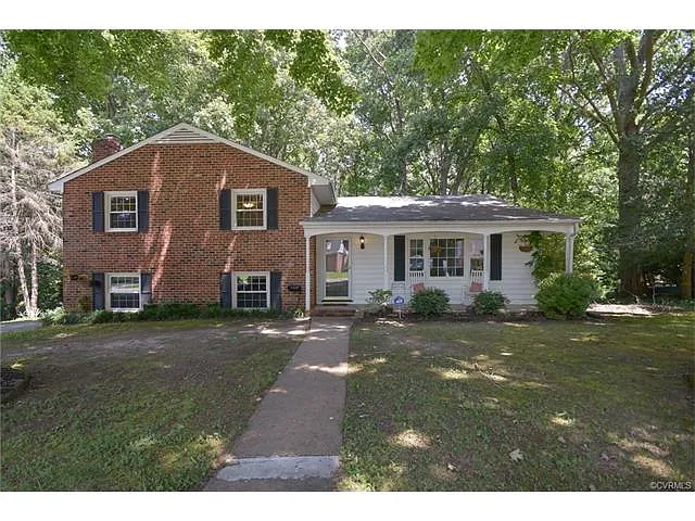 3931 Lyndale Pl photo 1