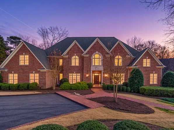 1103 Greymoor Rd, Birmingham, AL 35242