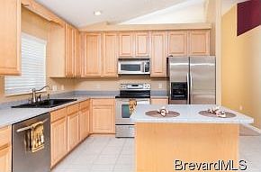 3rd image of 2887 Mondavi Dr