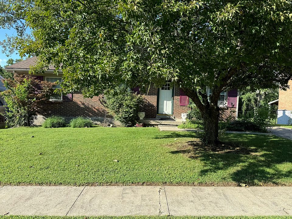 1st image of 511 Pinewood Dr