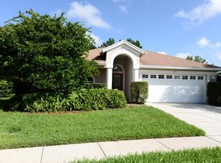 2410 Rosehaven Dr, Zephyrhills, FL 33544