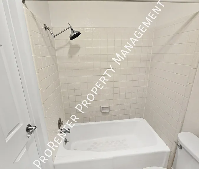 975 E Essex Court Way #3 — Photo 20