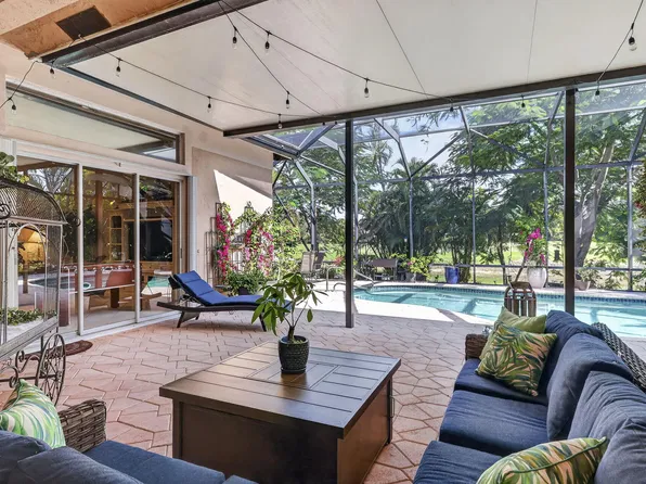 15691 Cedar Grove Ln, Wellington, FL 33414