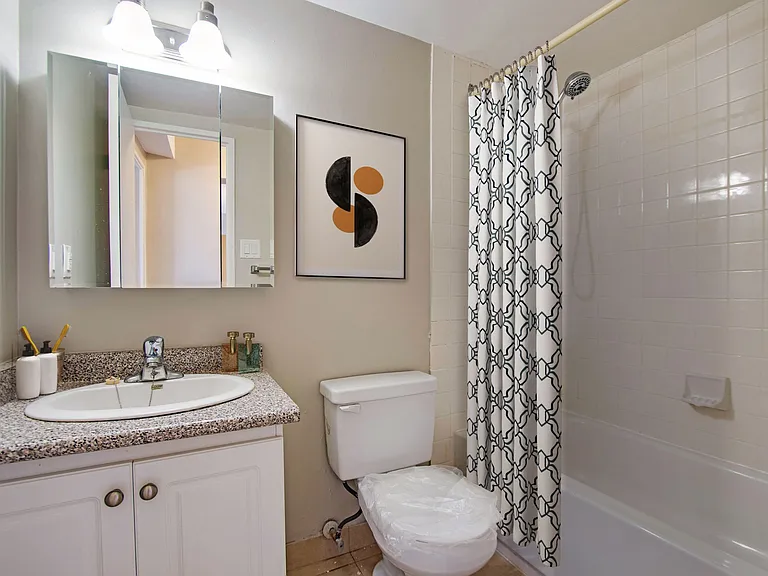 10 Bridletowne Cir #20-30-40 — Photo 9