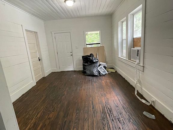 2nd image of 3286 Prescott Rd