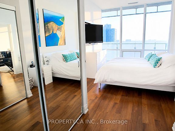 2nd image of 80 John St #2904